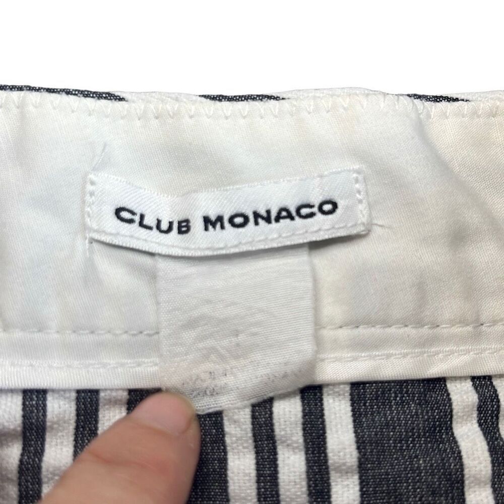 Club Monaco Medium Gray White Stripe Seersucker Scallop Hem Flat Front Shorts - Picture 5 of 7
